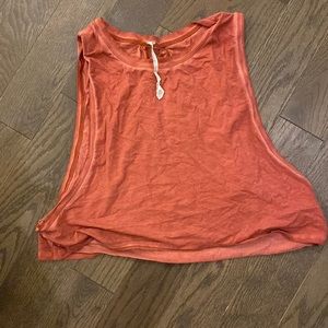 Lululemon crop tank